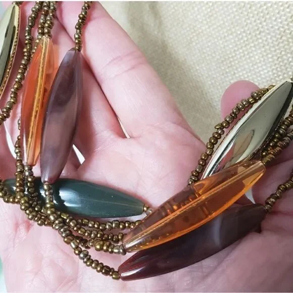 LUCITE RESIN & SEED BEAD Multi-Strand Retro Necklace - Picture 4 of 8